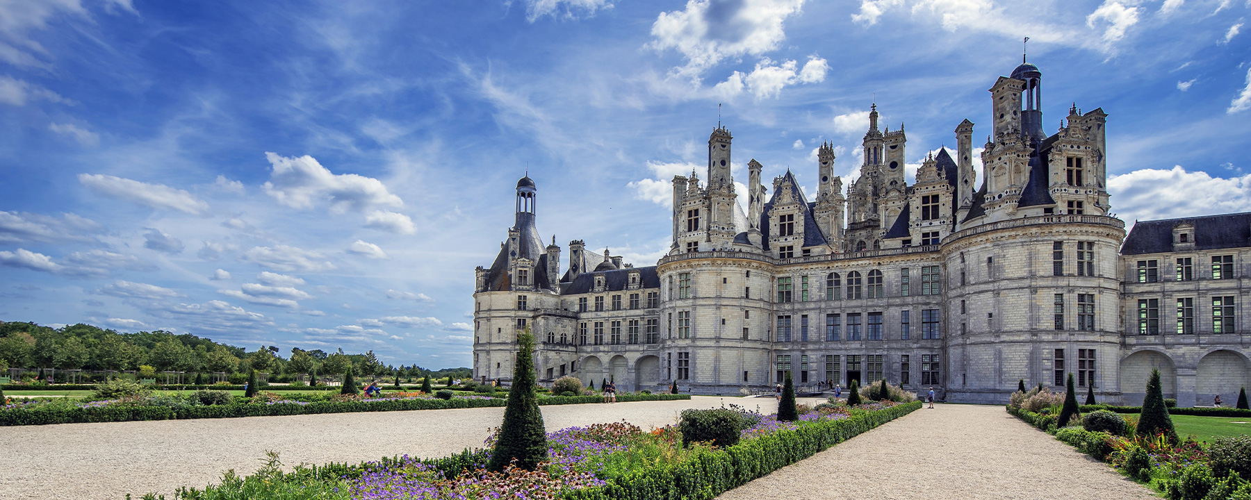 In ganz Frankreich gibt es prächtige "Châteaux", wie Schloss Chambord an der Loire