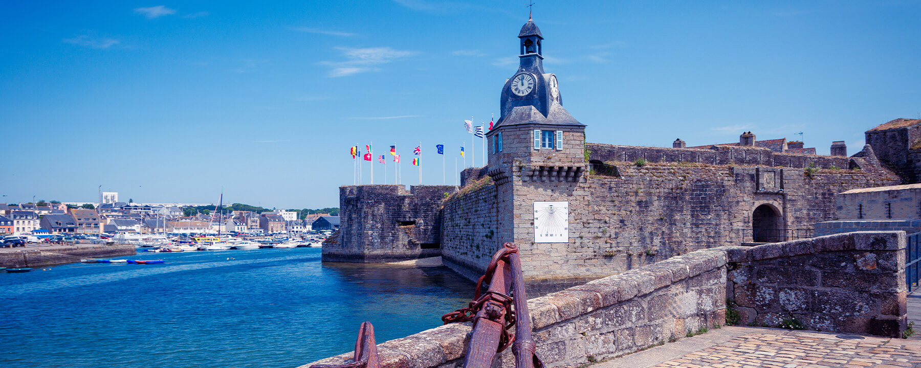 Concarneau ist eine historische Hafenstadt im Finistère in der Bretagne und bekannt für ihre beeindruckende Ville Close