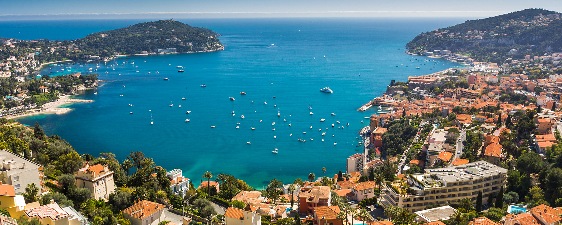 Villefranche-sur-Mer liegt zwischen Nizza und Monaco und zählt zu den schönsten natürlichen Häfen der Welt