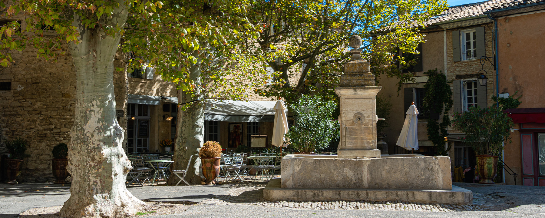 Das kleine Zentrum von Gordes ist ideal zum Bummeln und Entspannen