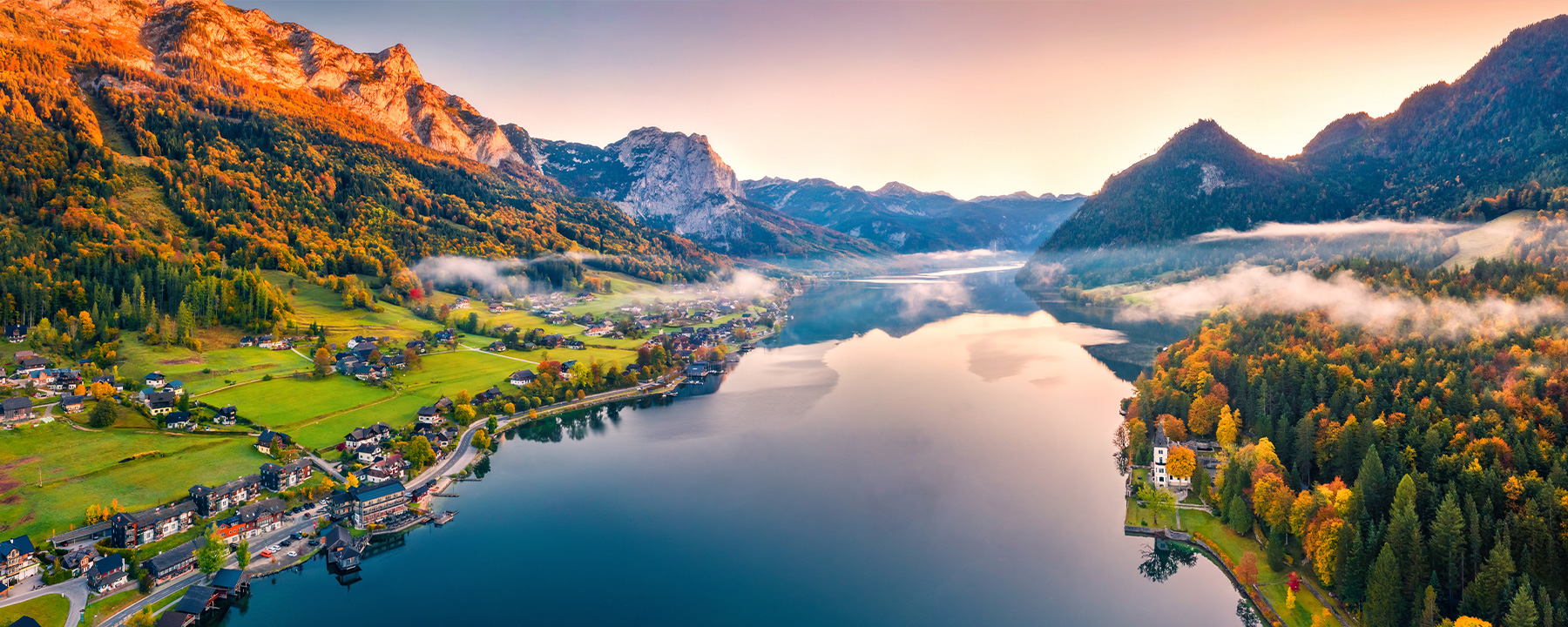 Die österreichischen Alpen laden im Sommer zum Wandern und im Winter zum Skifahren ein