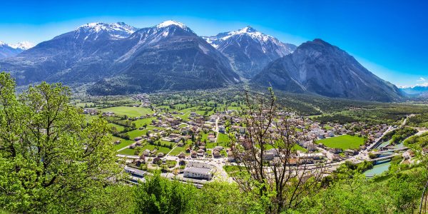 Das Wallis ist bekannt für seine spektakulären Berglandschaften sowie Weinbaugebiete und eine der vielfältigsten und sonnenreichsten Regionen der Schweiz