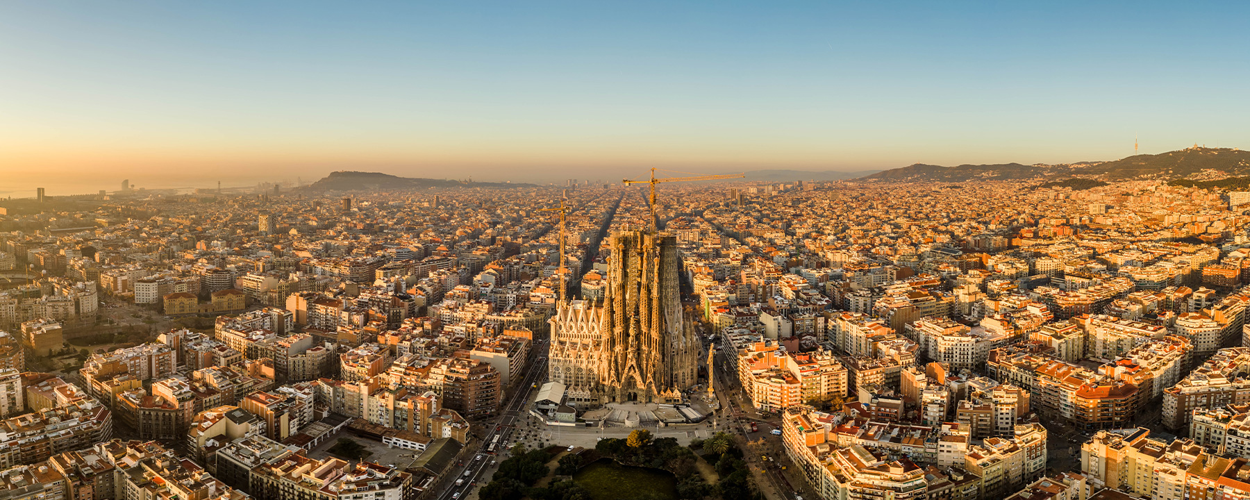 Barcelona ist die Hauptstadt Kataloniens und berühmt für die Kirche "Sagrade Familia"